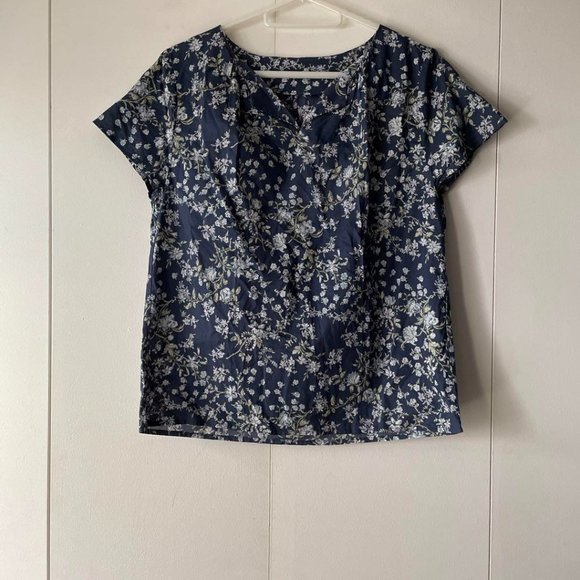 D SIMPLICITE floral pattern blouse shirt cut and sew - Picture 1 of 1